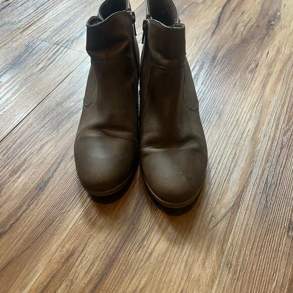 Brown Faux Leather Faded Glory Booties Size 6 - Picture 4 of 11
